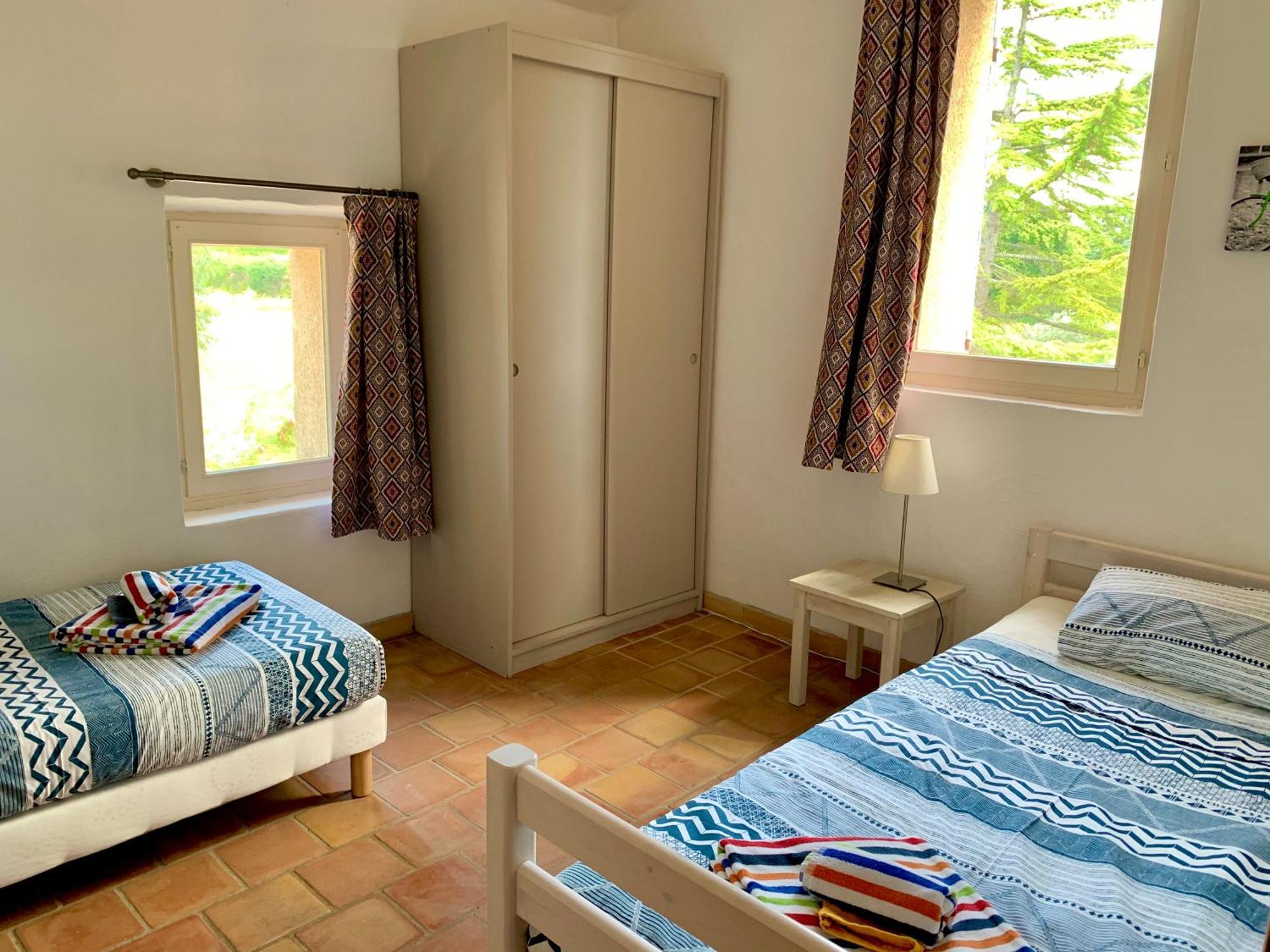 Bastide Du Buou Apartment Puyvert Room photo